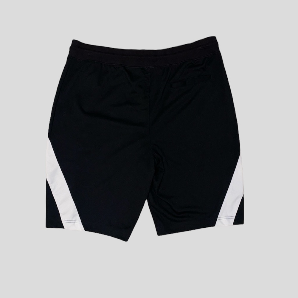 INC Men’s Regular-Fit Colorblocked Drawstring Short - Picture 4 of 5